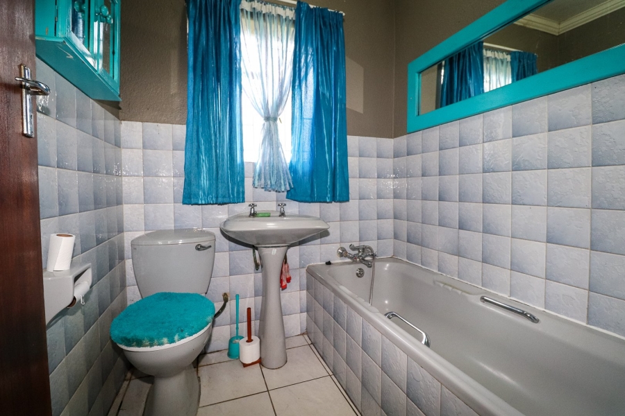 3 Bedroom Property for Sale in La Hoff North West